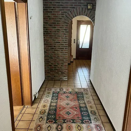 Monteurzimmer Mit Grossem Garten Apartman