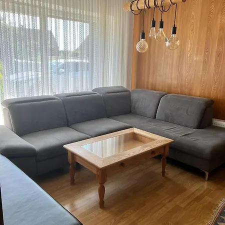 Monteurzimmer Mit Grossem Garten Apartman *