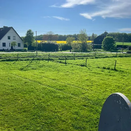 Monteurzimmer Mit Grossem Garten