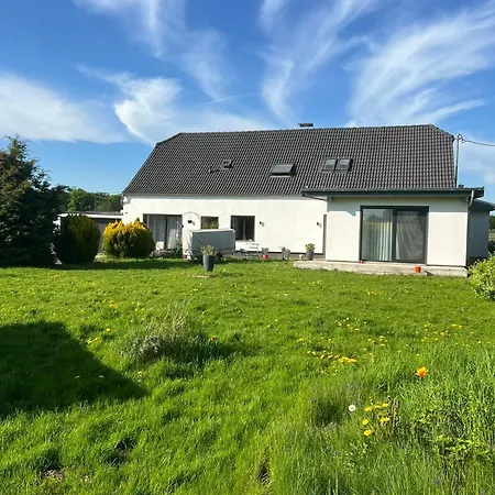 Monteurzimmer Mit Grossem Garten Apartman Kamp-Lintfort